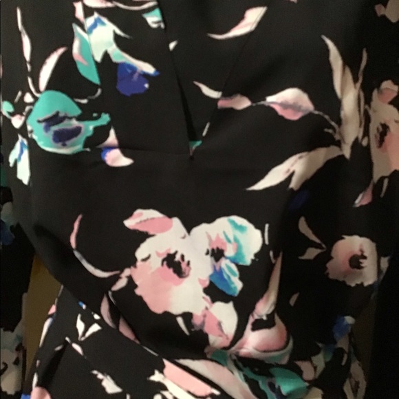 🌺NWT LANE BRYANT 14/16 or 22/24 TROPICAL FLORAL TOP - Picture 6 of 12